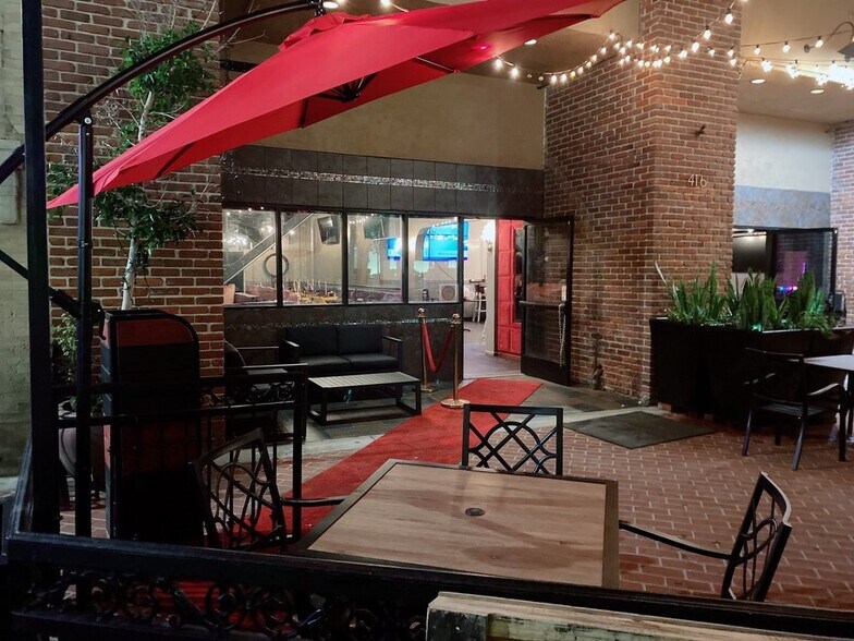 More Photos Of 414-416 W 4th St, Santa Ana Office For Sale