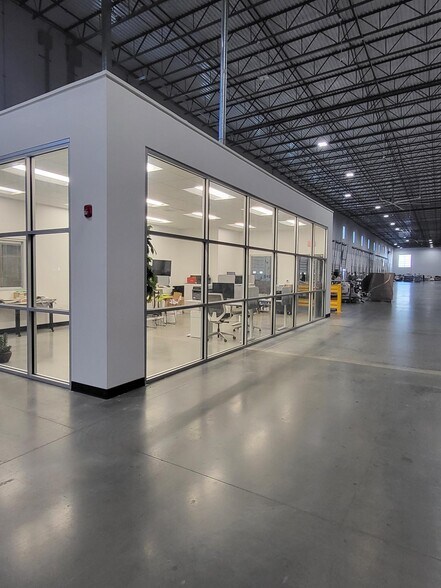 More Photos Of 2345 Newlins Mill Rd, Palmer Township Manufacturing For Lease