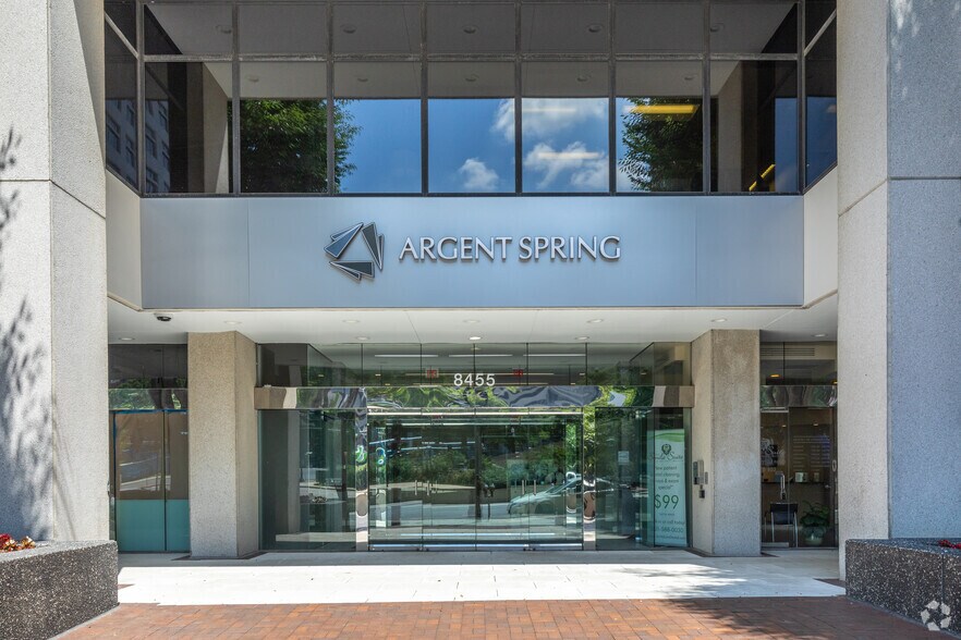 More Photos Of 8455 Colesville Rd, Silver Spring Office For Sale