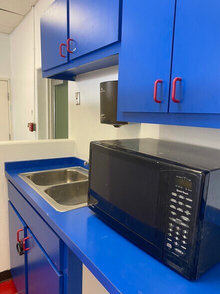 More Photos Of 630 W 17th Pl, Tempe Schools For Lease