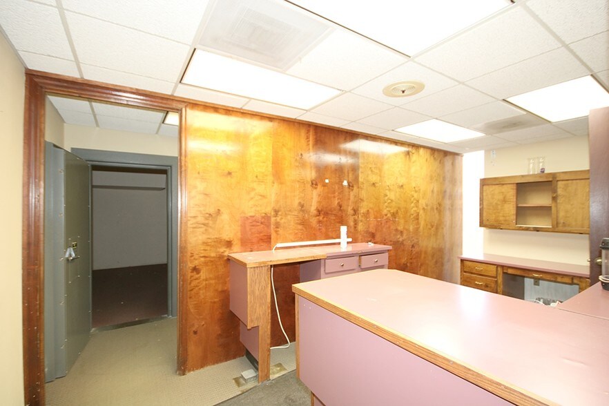 More Photos Of 1444 Watson Blvd, Warner Robins Office For Lease