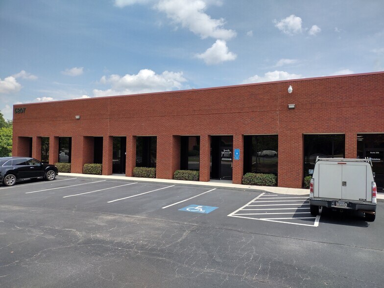 More Photos Of 5207 Belle Wood Ct, Buford Warehouse For Lease