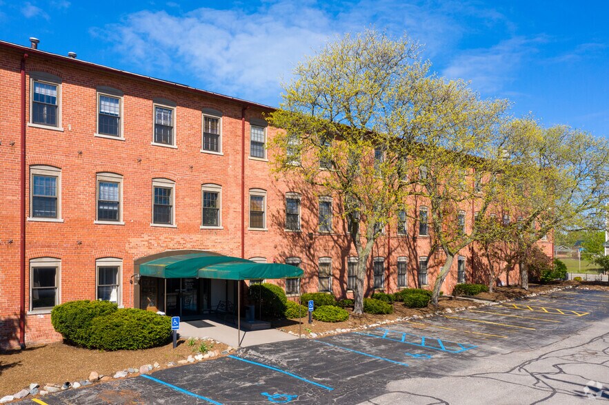 More Photos Of 340 N Main St, Plymouth Office For Lease