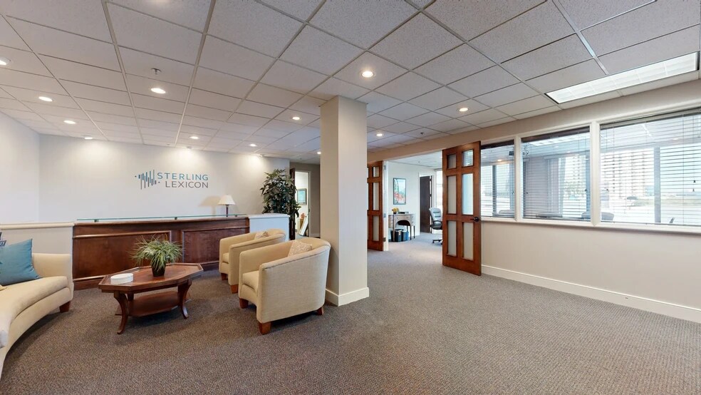 More Photos Of 815 S Main St, Jacksonville Office For Lease