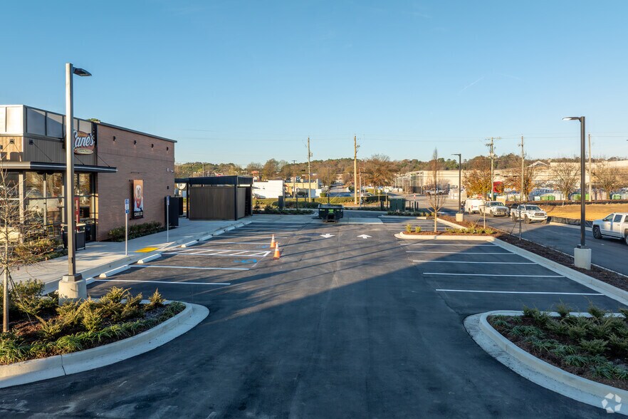 More Photos Of 5301 US 280, Birmingham Restaurant For Sale