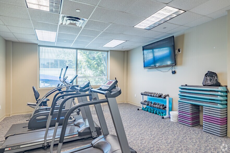 More Photos Of 4090 Premier Dr, High Point Unknown For Sale