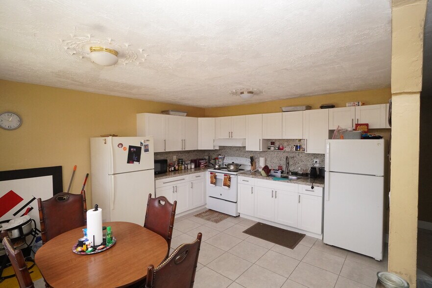 More Photos Of 602-608 NW 1st St, Dania Apartments For Sale