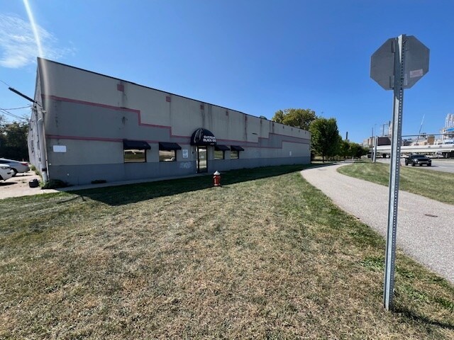 More Photos Of 836 Broadway Ave, Cleveland Manufacturing For Sale