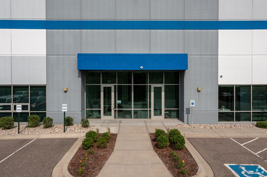 More Photos Of 5651 Innovation Blvd, Shakopee Warehouse For Lease