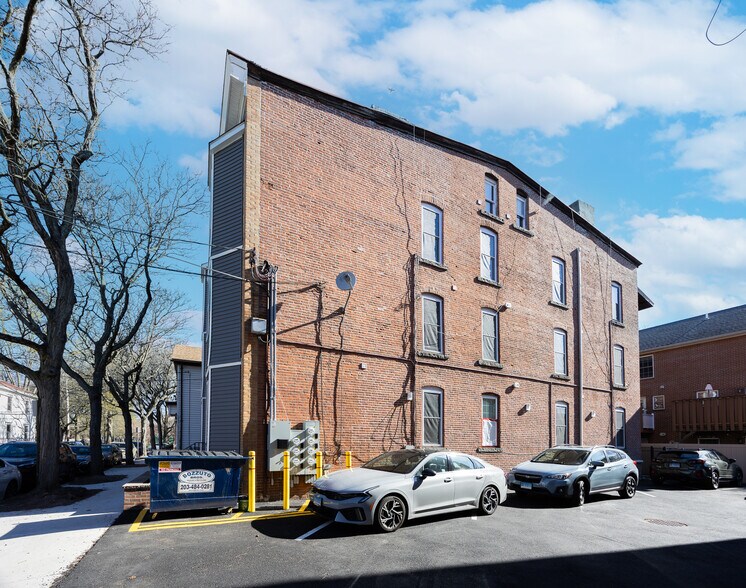 More Photos Of 177 Chestnut St, New Haven Apartments For Sale