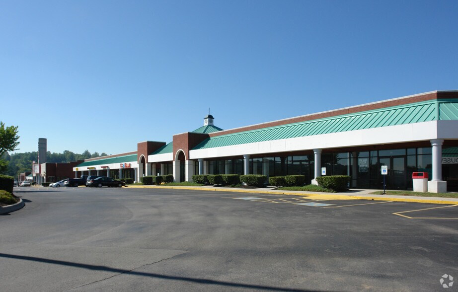 More Photos Of 109-297 N Seven Oaks Dr, Knoxville Freestanding For Lease