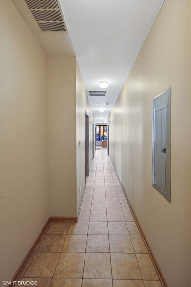 More Photos Of 1471 W Irving Park Rd, Chicago Apartments For Sale