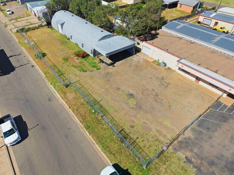 More Photos Of 4414 Avenue A, Lubbock Warehouse For Sale
