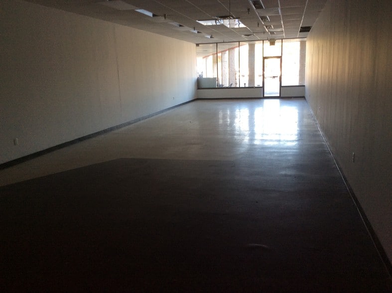 More Photos Of 5636 US Route 60, Huntington Unknown For Lease