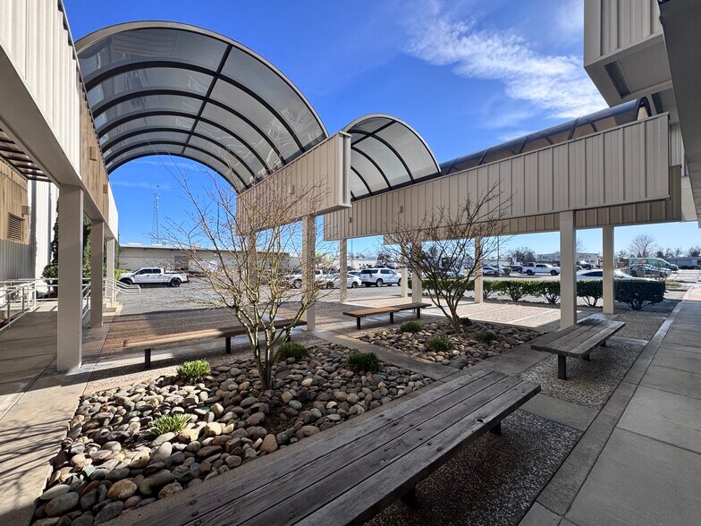 More Photos Of 4300-4356 Caterpillar Rd, Redding Manufacturing For Lease