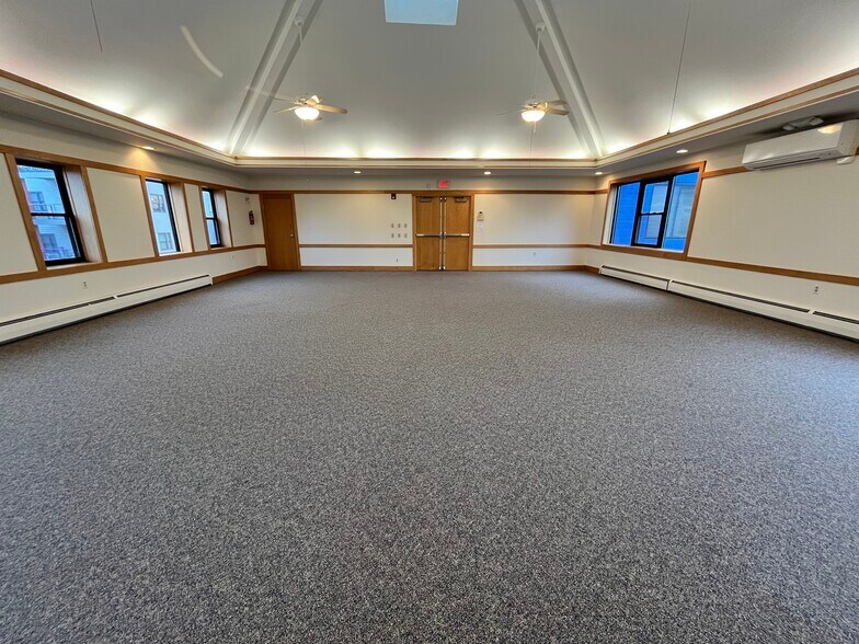 More Photos Of 84 Scio St, Rochester Storefront Retail Office For Lease