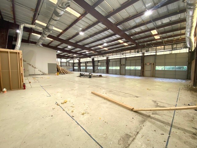 More Photos Of 331 Waldron Rd, La Vergne Unknown For Lease