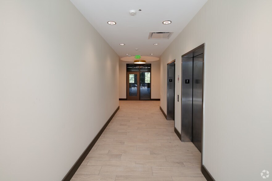 More Photos Of 2015 2nd Ave, Summerville Medical For Lease