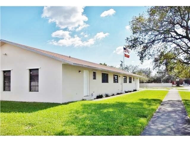 More Photos Of 5845-5849 Tyler St, Hollywood Apartments For Sale