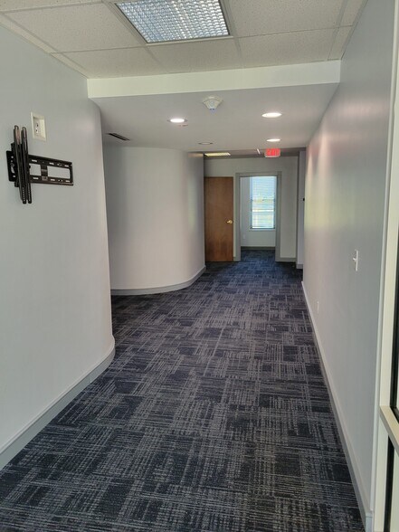 More Photos Of 333 Church St, Naugatuck Office For Sale