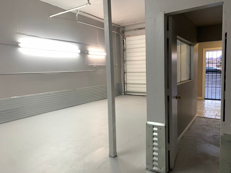 More Photos Of 2715 Highway 95, Bullhead City Self Storage For Lease
