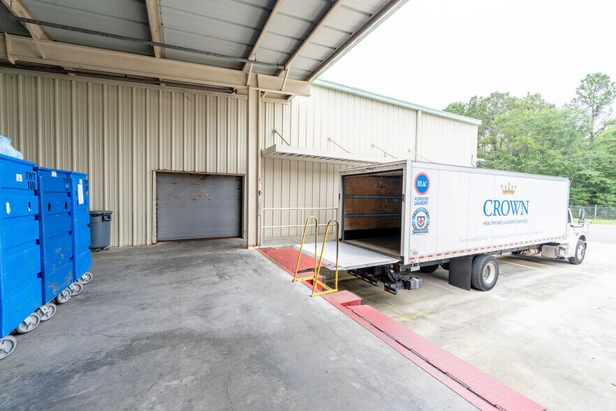 More Photos Of 149 Piper Ln, Georgetown Industrial For Lease