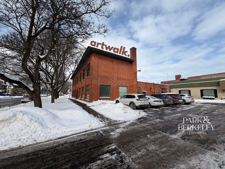 More Photos Of 840 University Ave, Rochester Office For Lease