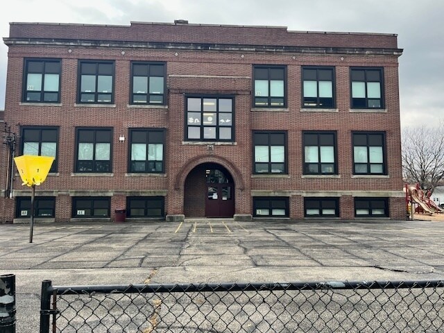 More Photos Of 602 Plum St, Painesville Schools For Sale