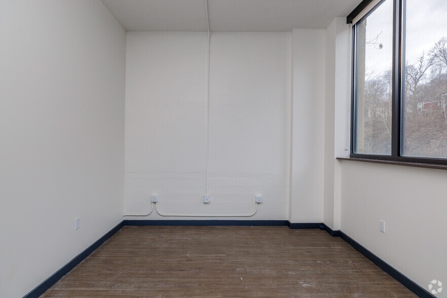 More Photos Of 401 E State St, Ithaca Apartments For Lease