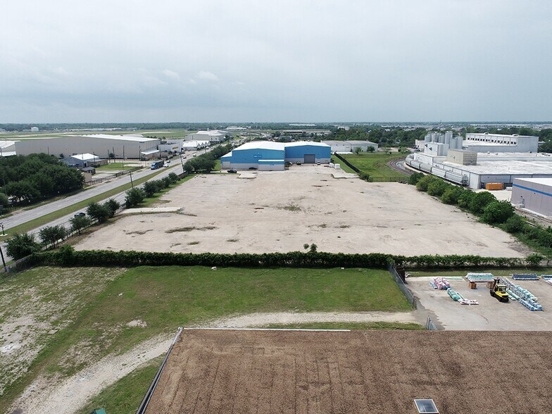 More Photos Of 8550 Telephone Rd, Houston Land For Lease