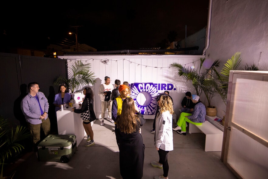 More Photos Of 1306 Abbot Kinney Blvd, Venice Storefront Retail Office For Lease