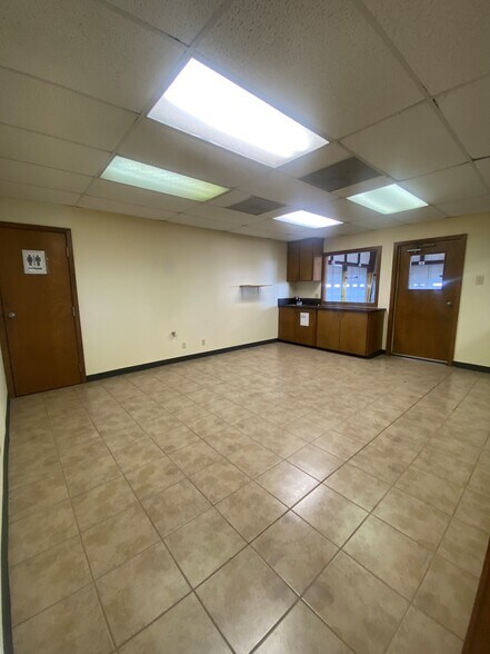 More Photos Of 140 Industrial Park Dr dr, Bay City Industrial For Sale