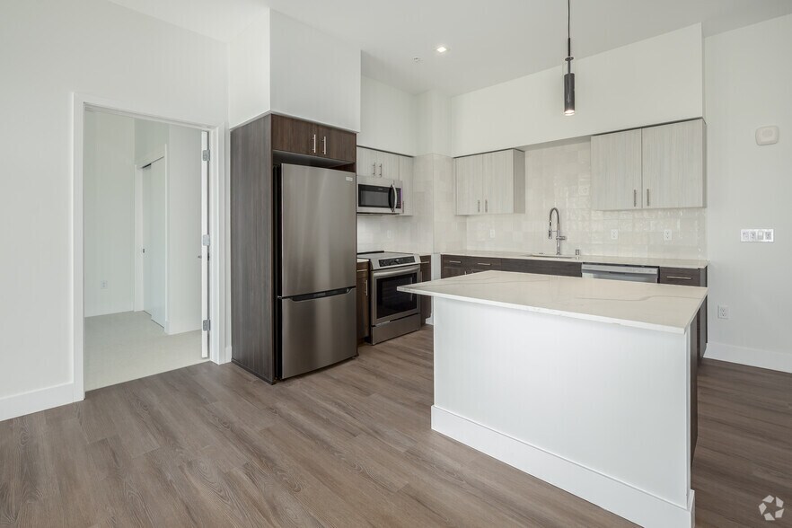 More Photos Of 1600 Broadway, Sacramento Apartments For Lease