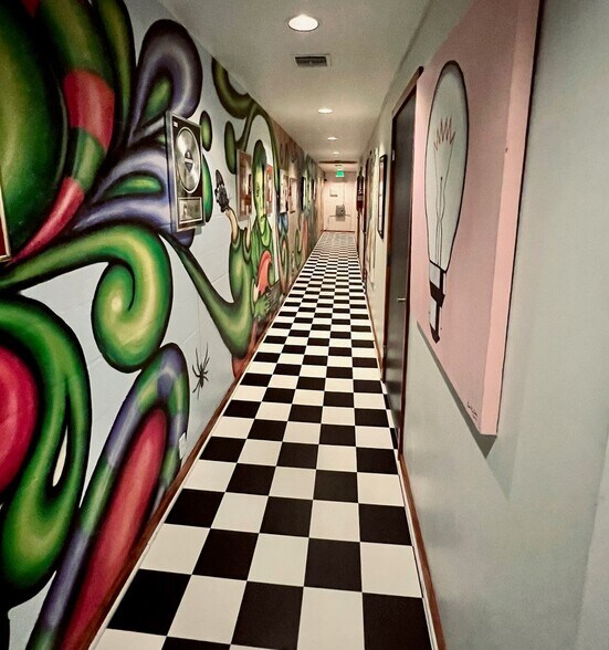 More Photos Of 3749 Robertson Blvd, Culver City Storefront Retail Office For Lease