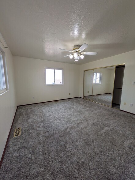 More Photos Of 15507 County Road 10, Fort Lupton Flex For Lease