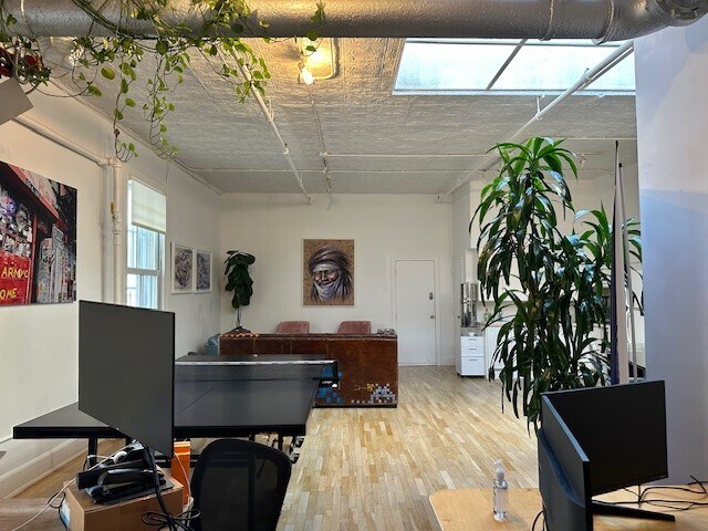 More Photos Of 166 Mercer St, New York Office For Lease