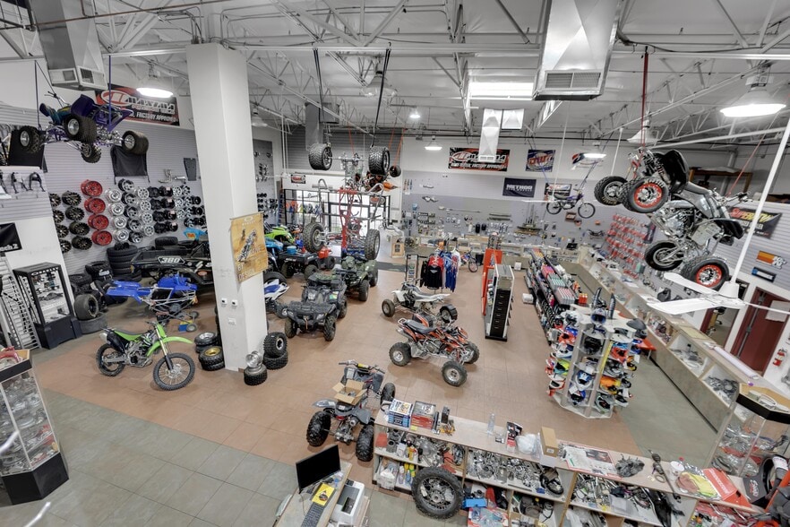 More Photos Of 4440 E Craig Rd, Las Vegas Distribution For Sale