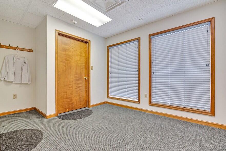 More Photos Of 371 E Brown St, East Stroudsburg Healthcare For Sale