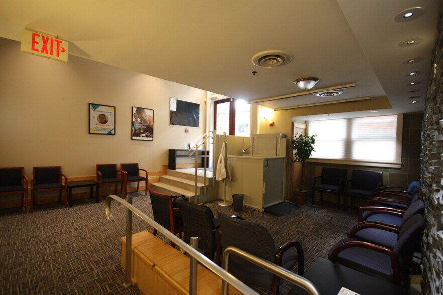 More Photos Of 2200 Wisconsin Ave NW, Washington Apartments For Lease