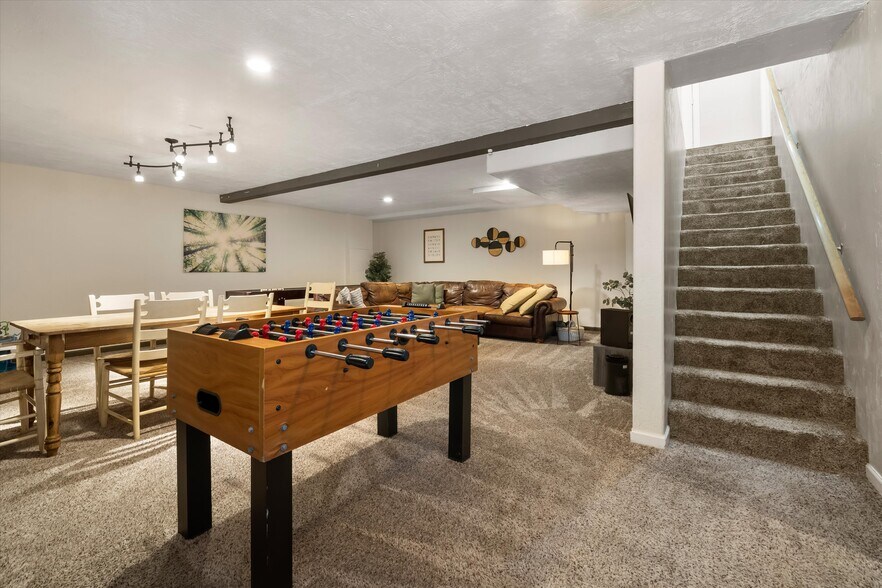 More Photos Of 53345 Riverview Dr, La Pine Multifamily For Sale