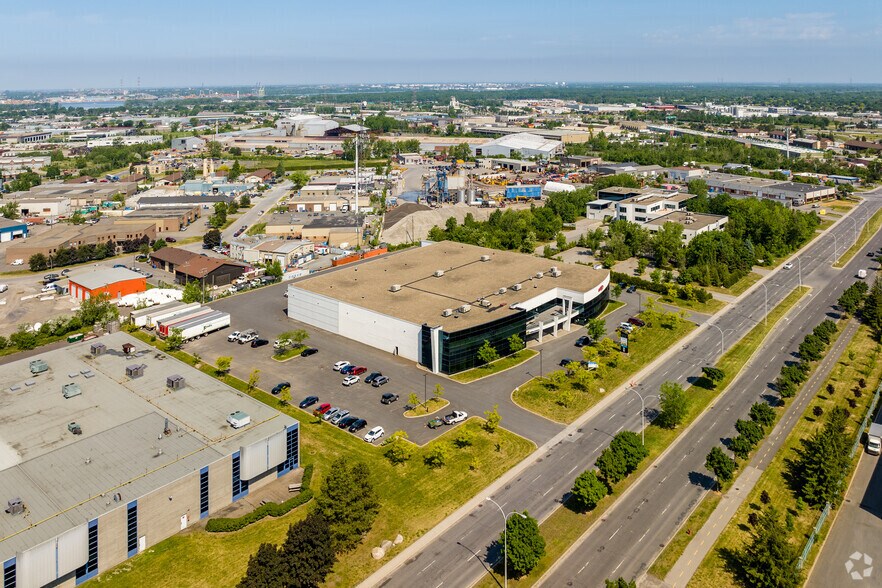 More Photos Of 2625-2655 Boul Jacques-Cartier E, Longueuil Flex For Lease