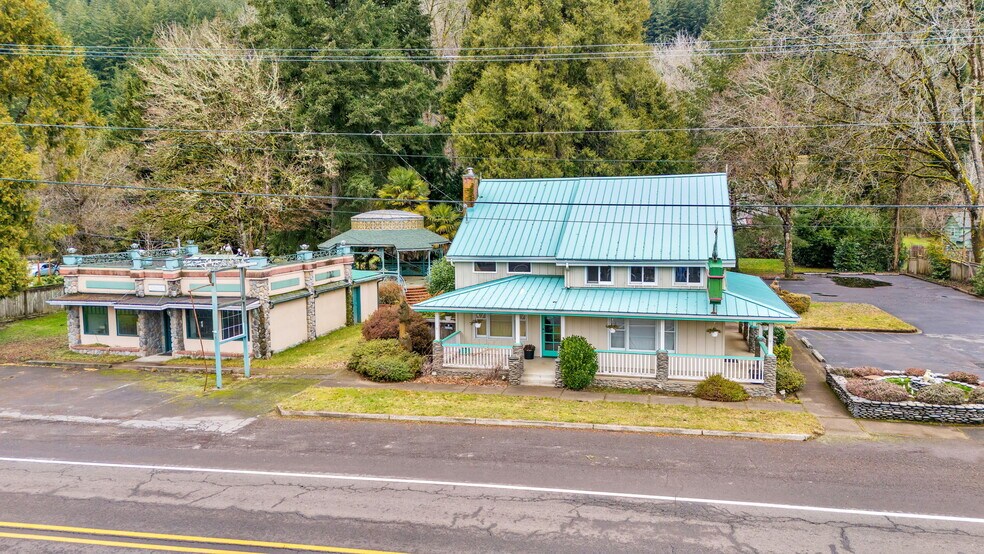 More Photos Of 42837 McKenzie Hwy, Leaburg Freestanding For Sale