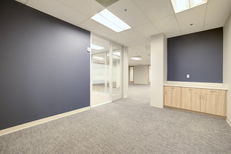 Primary Photo Of 9601 Amberglen Blvd, Austin Office For Lease