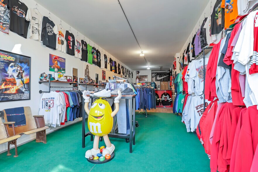 More Photos Of 1555-1563 N 4th St, Columbus Apartments For Sale