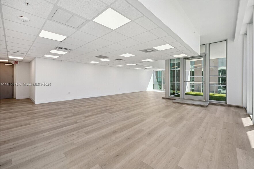 More Photos Of 2820 NE 214th St, Aventura Loft Creative Space For Sale