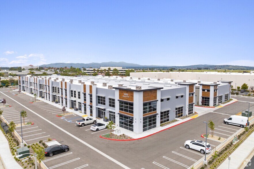 More Photos Of 1400 Graves Ave, Oxnard Distribution For Sale