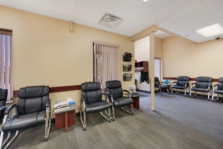 More Photos Of 1560 Beam Ave, Maplewood Medical For Sale