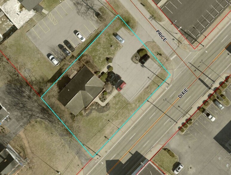 Primary Photo Of 3810 Dixie Hwy, Erlanger Veterinarian Kennel For Sale