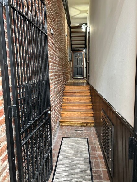 More Photos Of 217 23rd St, Galveston Apartments For Sale