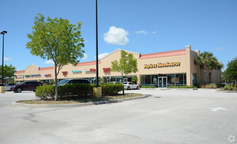 More Photos Of 10921-10941 S US 1 Hwy, Port Saint Lucie Storefront For Lease